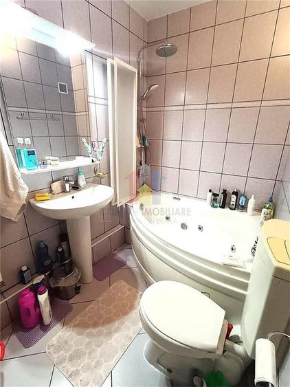 DUPLEX imens , zona Calarasi 3 camere, 2 Bai, 112 MP