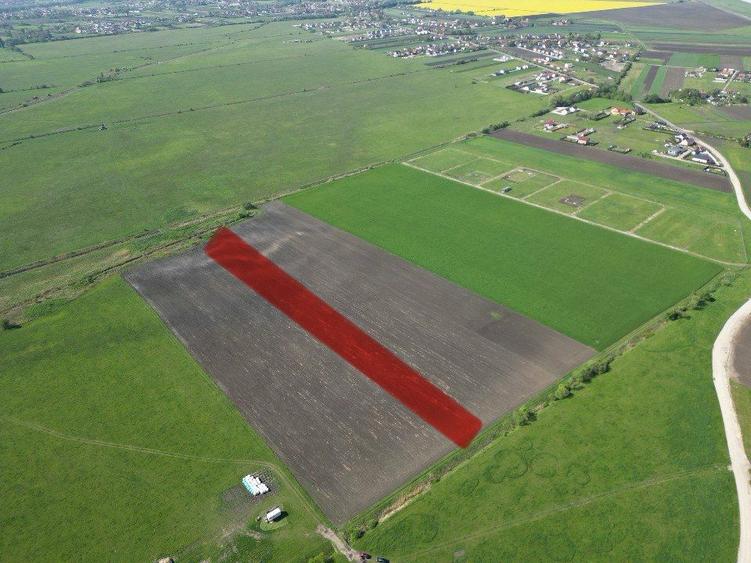 Brasov-Stupini, teren de vanzare, 8600 mp, utilitati la 70 m, 28 ml deschidere