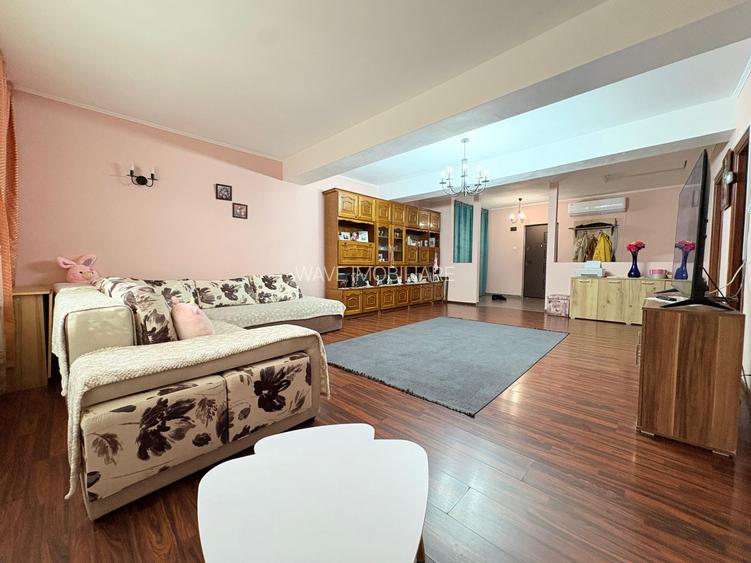 Casa 3 camere P+M, zona C , Valu lui traian
