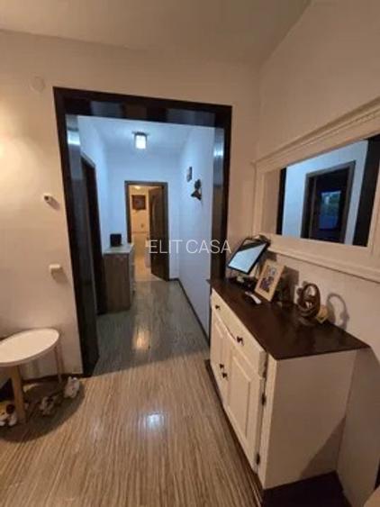 Apartament 4 camere DECOMANDAT, curte 400 mp, LOC PARCARE INCLUS, zona Horpaz - 7