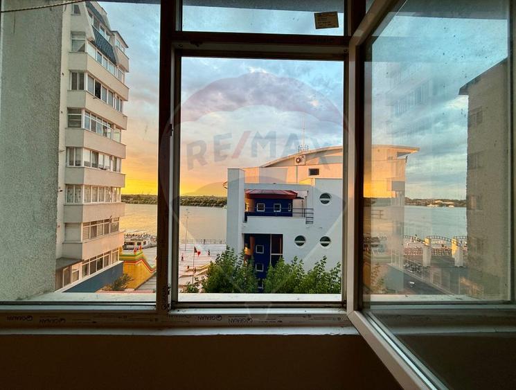 Apartament 2 camere de vanzare Faleza Tulcea/ Balcon 14mp / Investitie