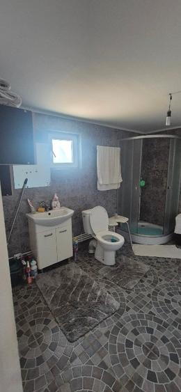 Casa + Teren de Vanzare