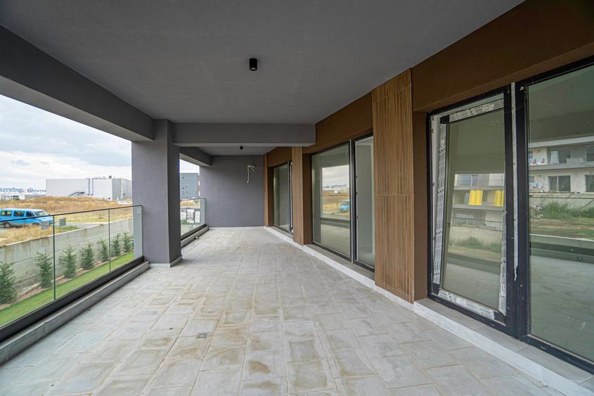 Tomis Nord - Vanzare apartament decomandat cu 3 camere, bloc nou.