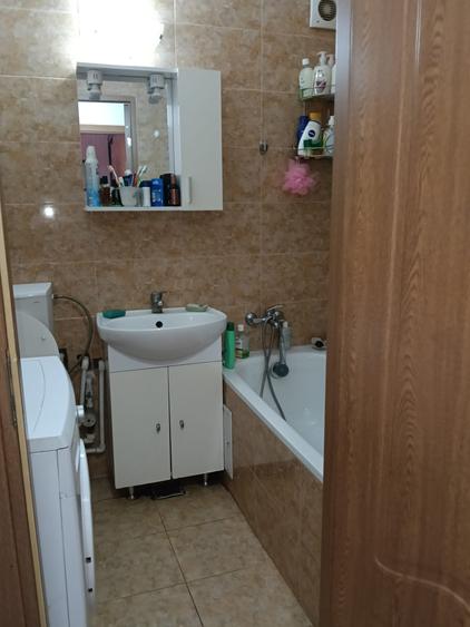 Apartament 3 camere zona 1 Decembrie 1918