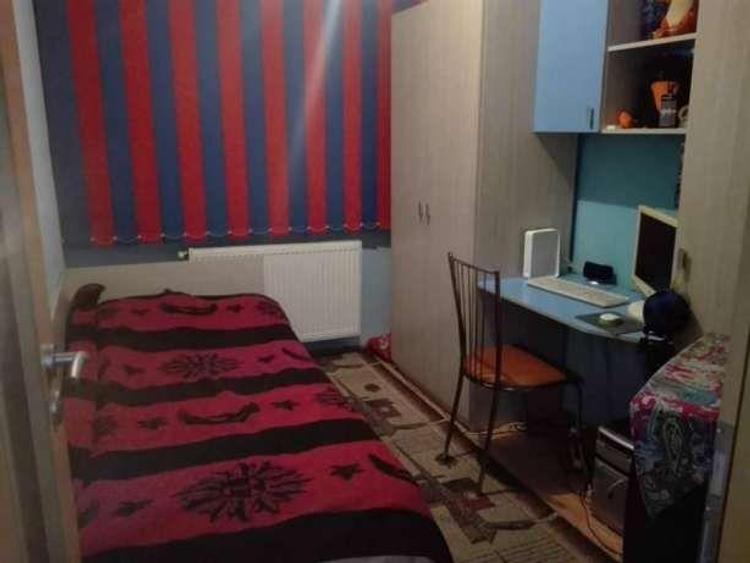 Apartament cu 3 camere la etajul 3 aproape de Mall