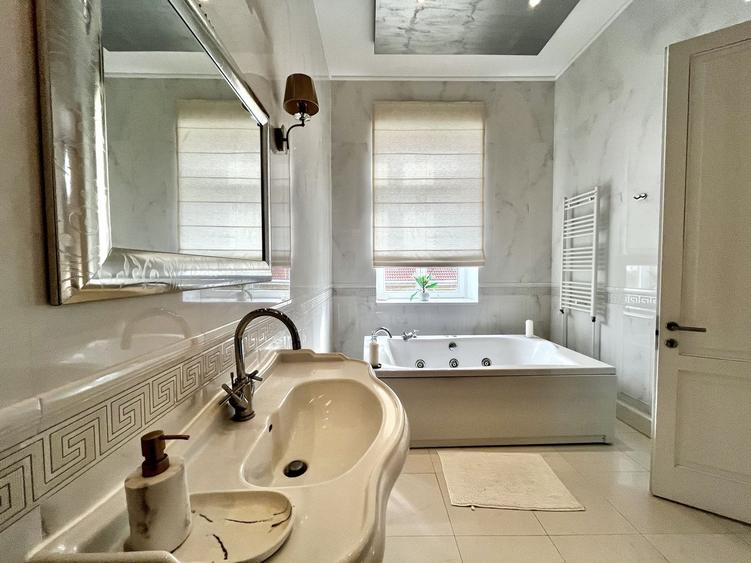 Apartament 3 camere, elegant si spațios, lângă parc, zona Centrala