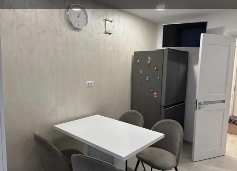 40170 Apartament 3 camerte Centru