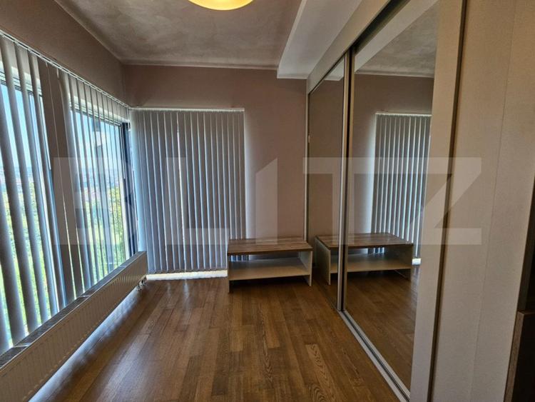 Casa superba, 250 mp utili, 600 mp curte, 3 parcari, zona Stadion CFR