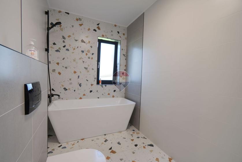 Casa de inchiriat, 5 camere, Jucu de Mijloc