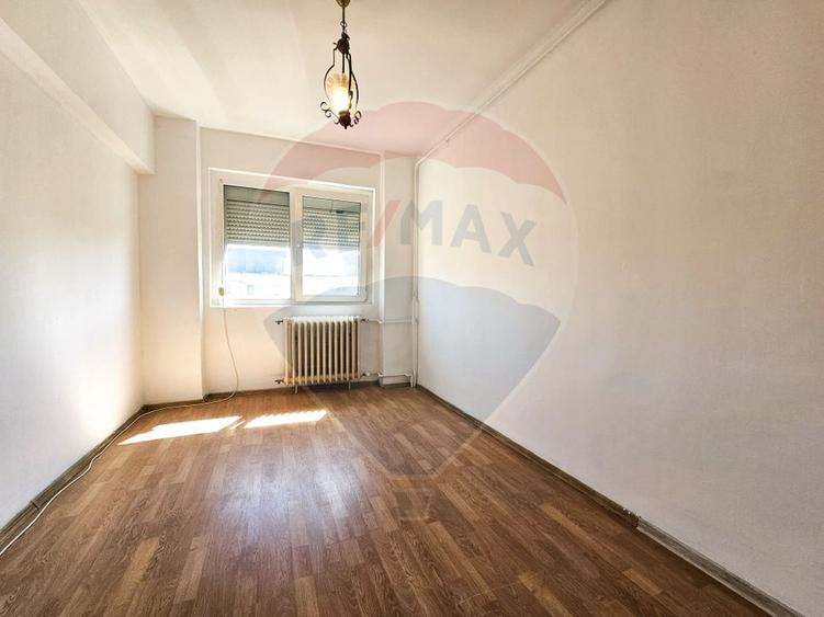 Apartament 3 camere de vanzare Drumul Taberei Metroul Ialomitei 10min