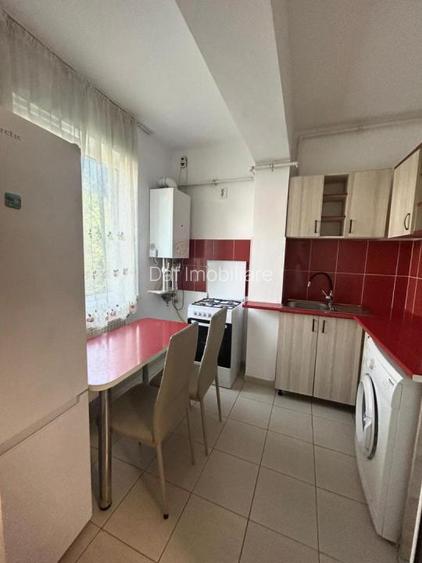 330 euro -garsoniera 32mp-centrala proprie -metrou aproape - 2