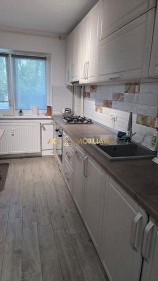2 Camere de inchiriat | Politehnica | Metrou | Loc de parcare