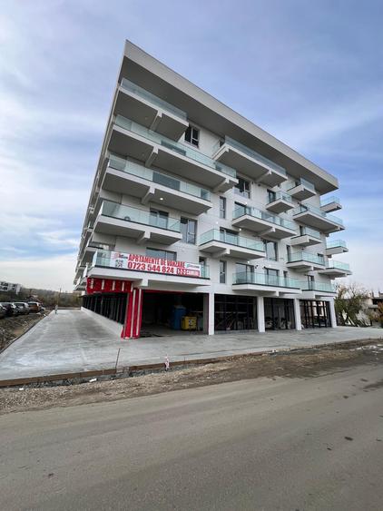 Campus - Universitate spațiu comercial stradal