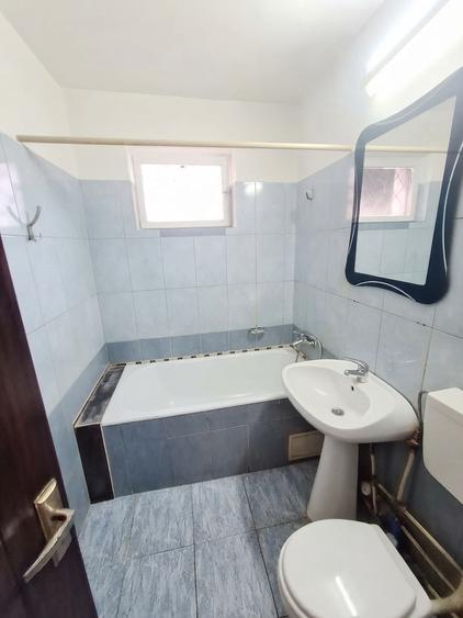 Intim - Sabroso, apartament 3 camere decomandate,