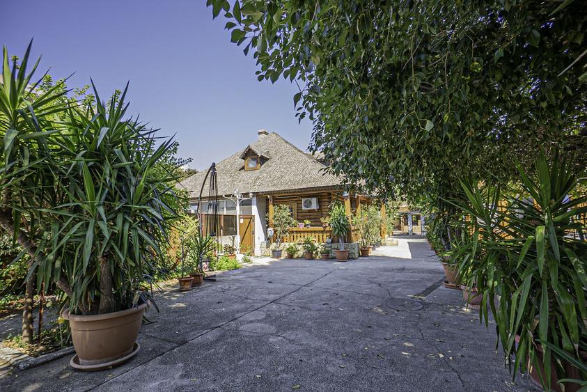 Pensiune cu teren 1.126 mp în Parcul Tăbăcărie | Constanța