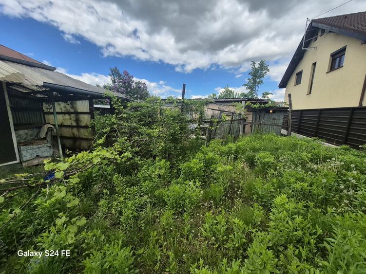 De vânzare – Casă din cărămidă + teren 400 mp, Piatra Neamț