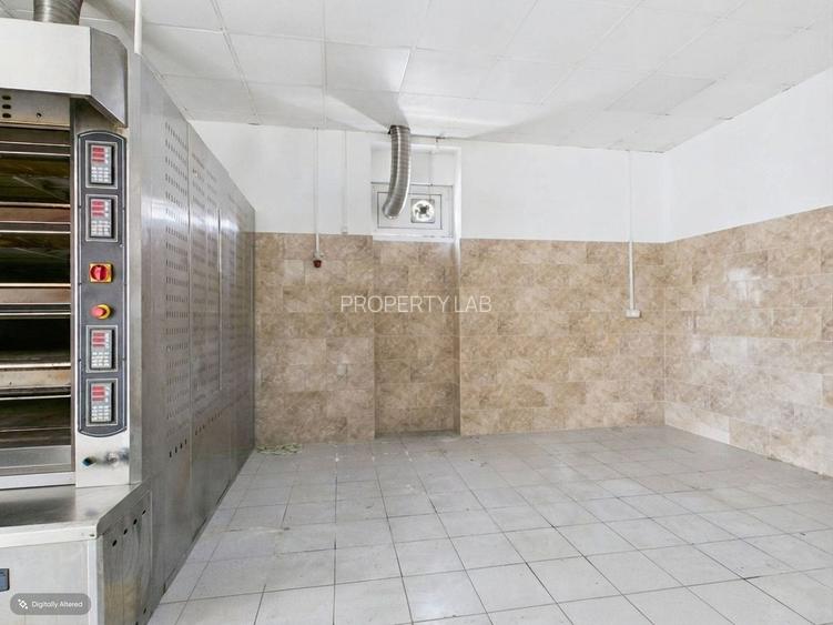 Casă 3 camere, garaj+Spațiu Comercial în Freidorf
