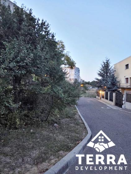 Merită văzut. Unele proprietăți nu așteaptă prea mult. Cu marea la vedere.