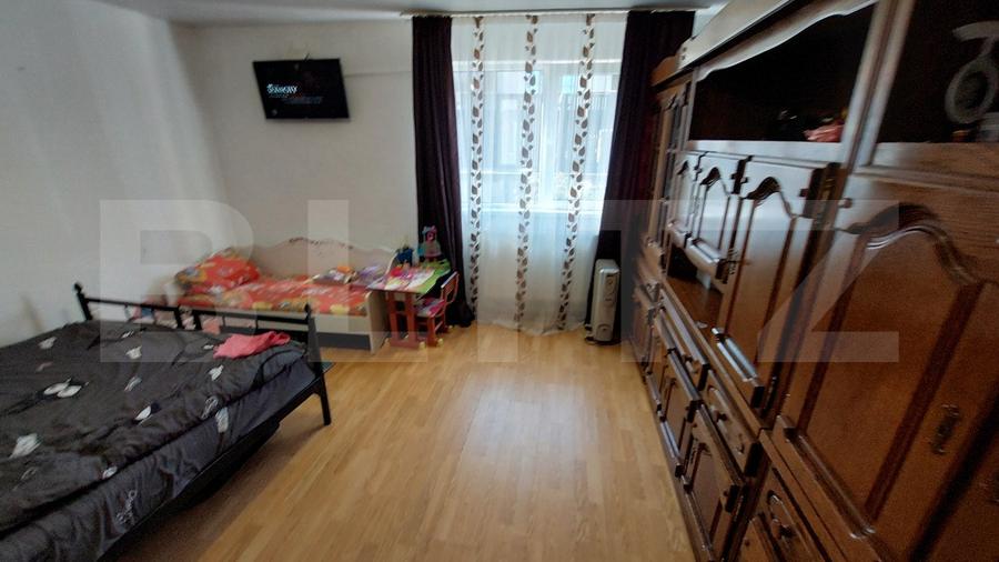 Casă individuală, 2 camere, 490 mp teren, zona străzii Maramureșului