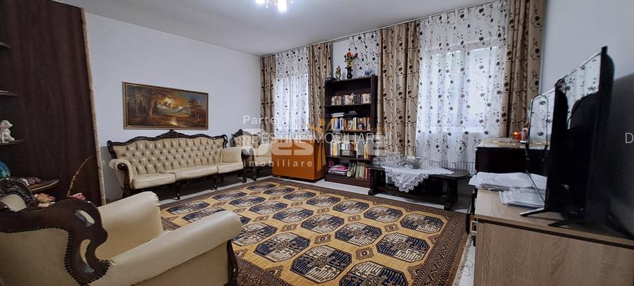 LUNCA CETATUII, CASA individuala , 8 CAMERE - 6