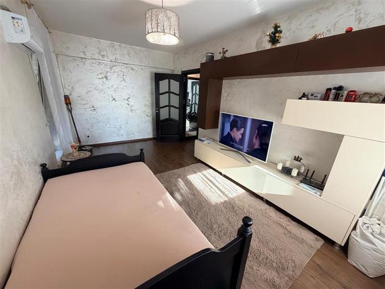 2 camere decomandat Galata, bloc nou