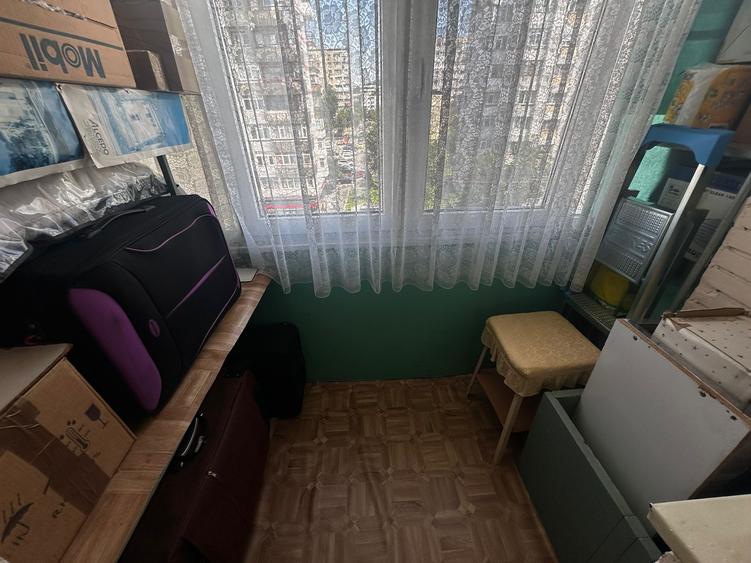Apartament cu 3 camere, decomandat, zona Dacia