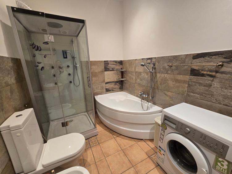 Apartament renovat in cladire istorica