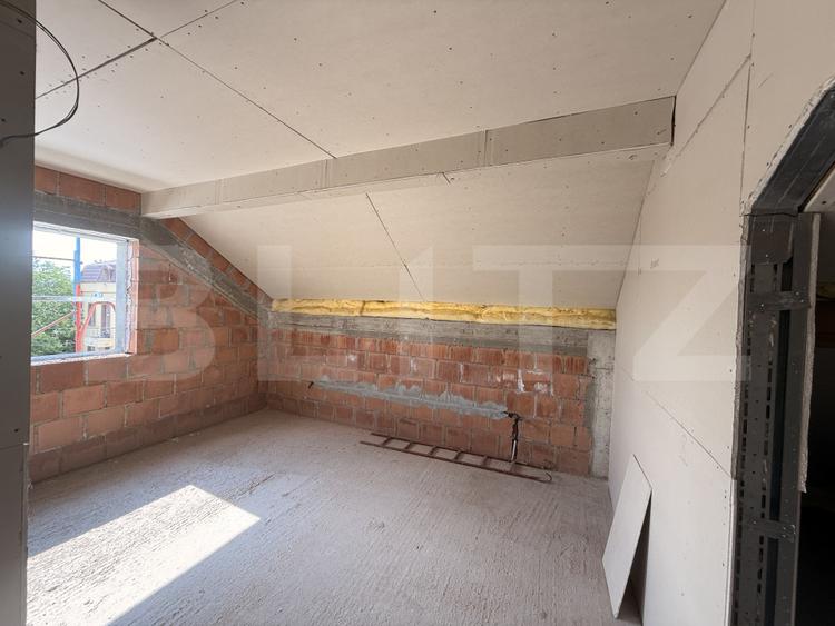 Casă modernă + curtea + 2 locuri de parcare, 145.40 mp, zona Rudului