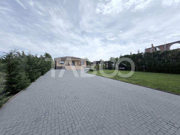 Casa individuala pe un singur nivel priveliste superba 1240 mp teren
