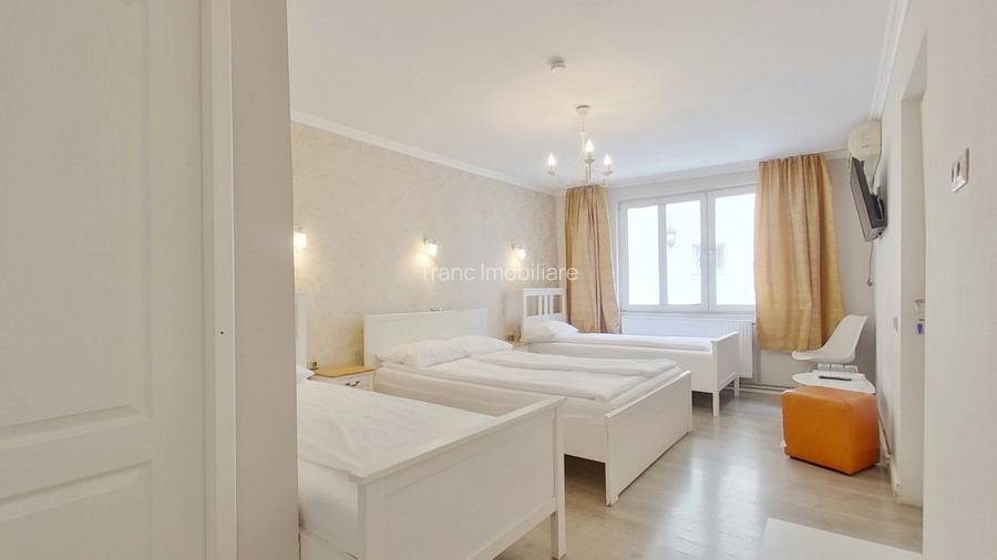 Casă generoasă cu 11 camere + spațiu comercial inclus | Calea Radnei - 11