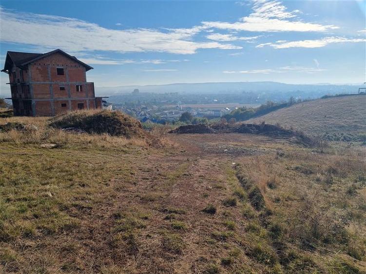 De vanzare teren intravilan 13 arii , sancraiul de mures,