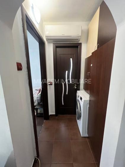 Apartament 2 camere Craiovita Noua, parter inalt cu balcon, centrala termica - 4