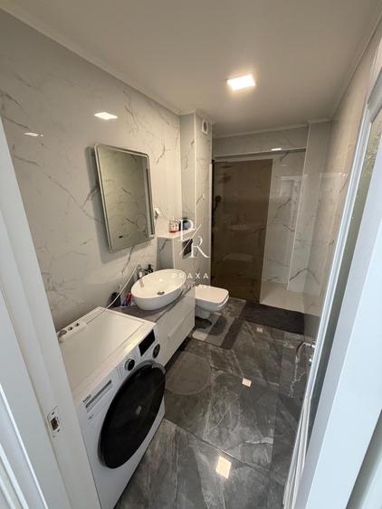 Apartament Lux 3 camere cu gradina si parcare!