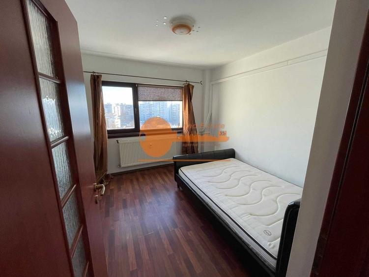 Apartament 2 camere – vedere liberă către Piața Victoriei