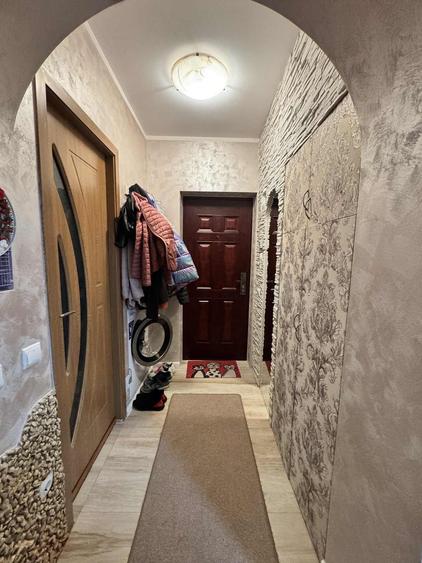 Apartament 3 camere – in spate la primaria Floresti