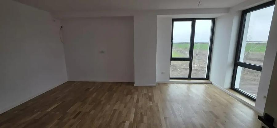 Casa 5 Camere Otopeni | Duplex | Acces Piscina | 800 m Distanta Metrou