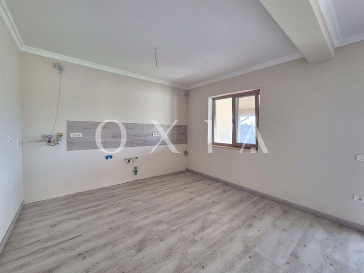 AX929 Giroc, Finisaje Premium, 1/2 Duplex Unit Prin Garaj