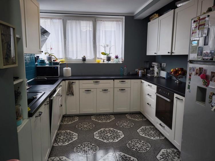 Casa tip duplex P+E, 136 mp utili, 343 mp teren - Floresti