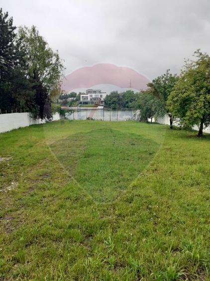 Vila D+P+E+M, 8 camere, 520 mp, pe malul Lacului Mogosoaia