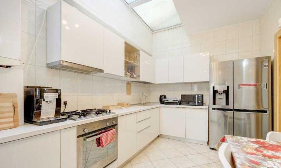 Închiriere Apartament 4 camere în Floreasca
