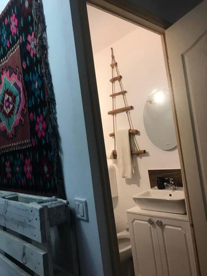 Casă de Vacanță Pensiune și 20.000 mp Teren Hangu Neamț