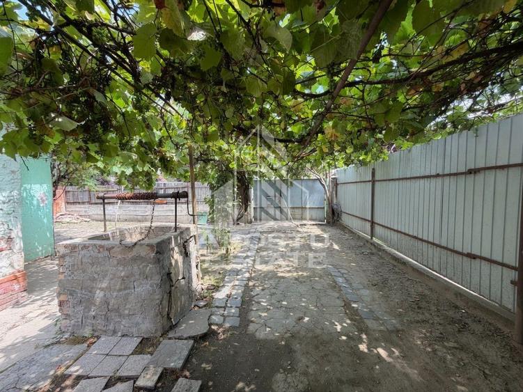 Casa de vanzare, teren 225 mp, zona Fratelia, Bujorilor, Timisoara