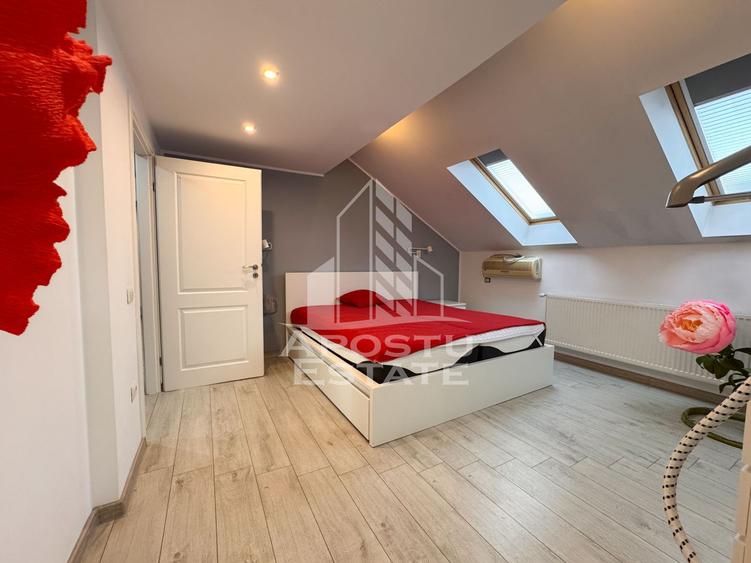 Casa pt. 2 familii, cu 9 camere, teren 832mp, Zona Girocului Timisoara