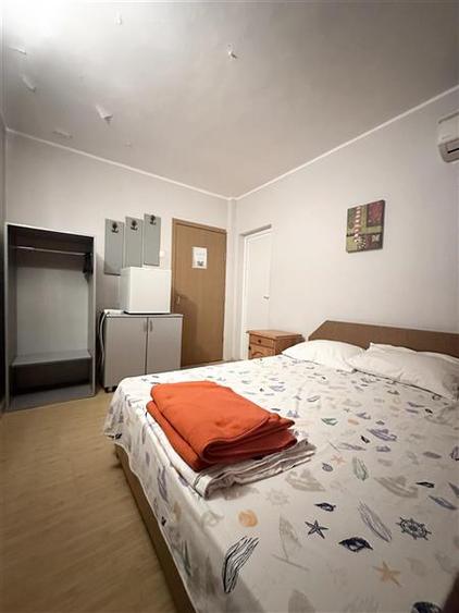 Pensiune 15 camere in a Doua Linie la Mare, zona Pescaria lui Matei