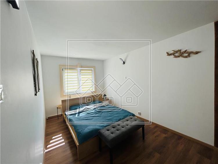 Ap decomandat, 3 camere, 2 bai, 2 balcoane - Zona Turnisor