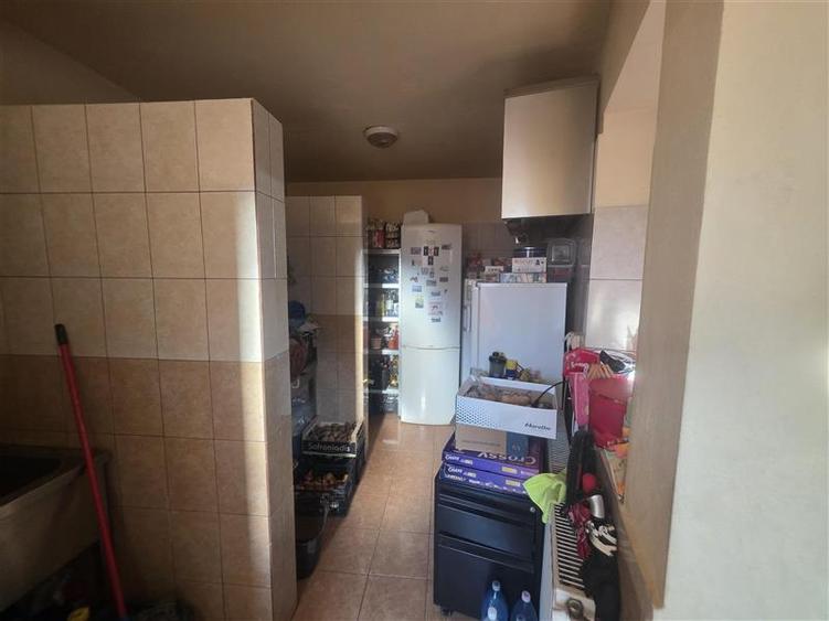 De vanzare spatiu comercial, internat 450 mp cu teren 450 mp , Targu Mures