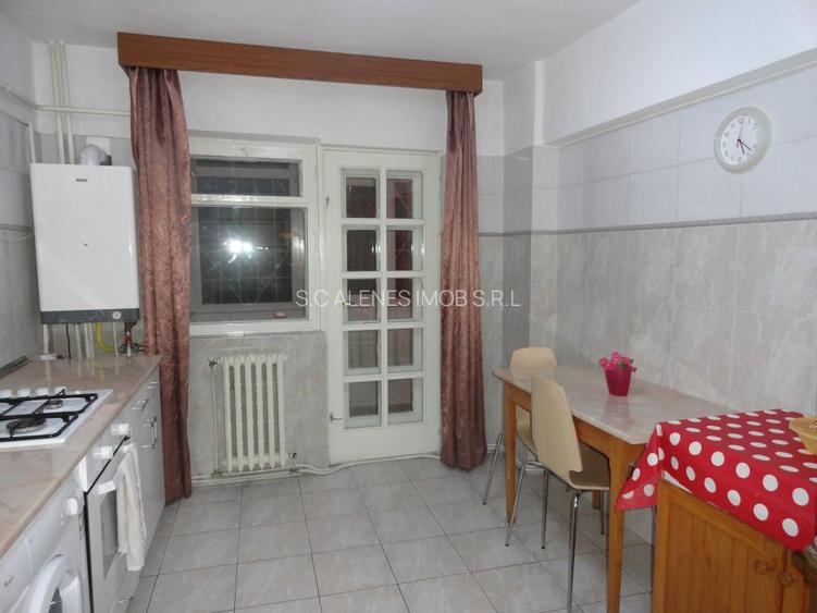 Braila apartament 3 camere de inchiriat ultracentral Scolilor parter - 4