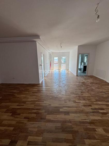 De vânzare apartament 2 camere Open Space Micalaca Arad, Bloc Nou. - 5