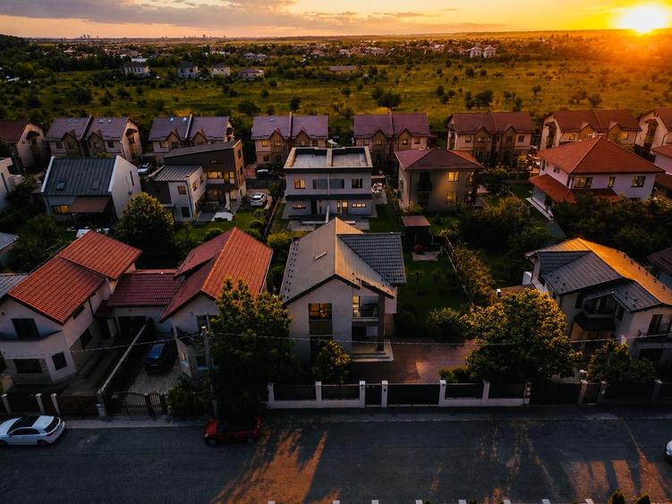 Vilă Premium | 5 Camere | 4 Dormitoare | 518 mp Teren | Corbeanca |