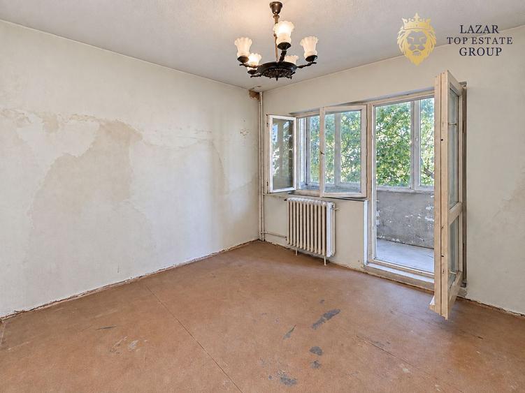 Apartament 2 camere zona 300 de vanzare